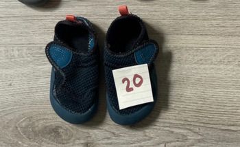 Chaussons bébé taille 20