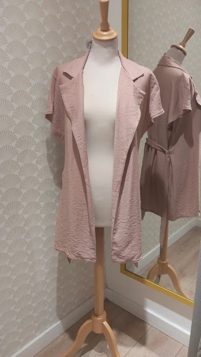 Haut chemisier fluide manche courte rose poudré - photo numéro 4