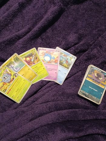 Lot n°4 cartes pokemon 