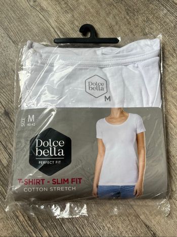 Tee shirt