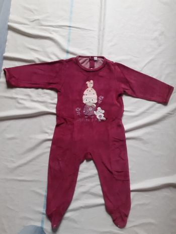 Babygros framboise motif petite fille