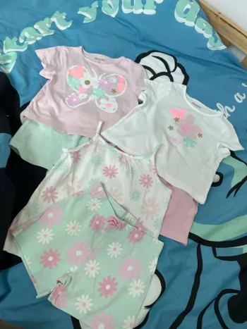 Lot de 3 ensembles 5 ans
