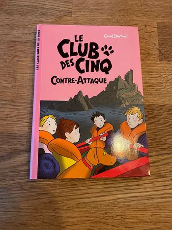 Livre La bibliothèque Rose Le club des cinq contre attaque