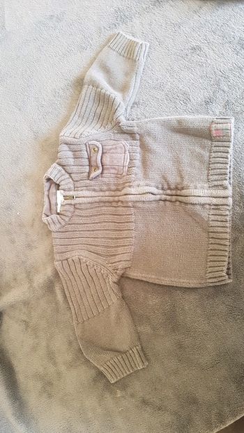 Gilet gris foncé 9 mois