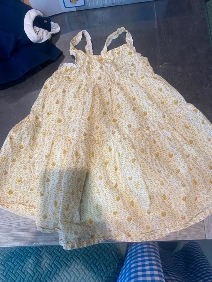 Robe jaune