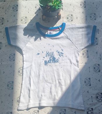 Tee-shirt Petit Bateau taille 4 ans