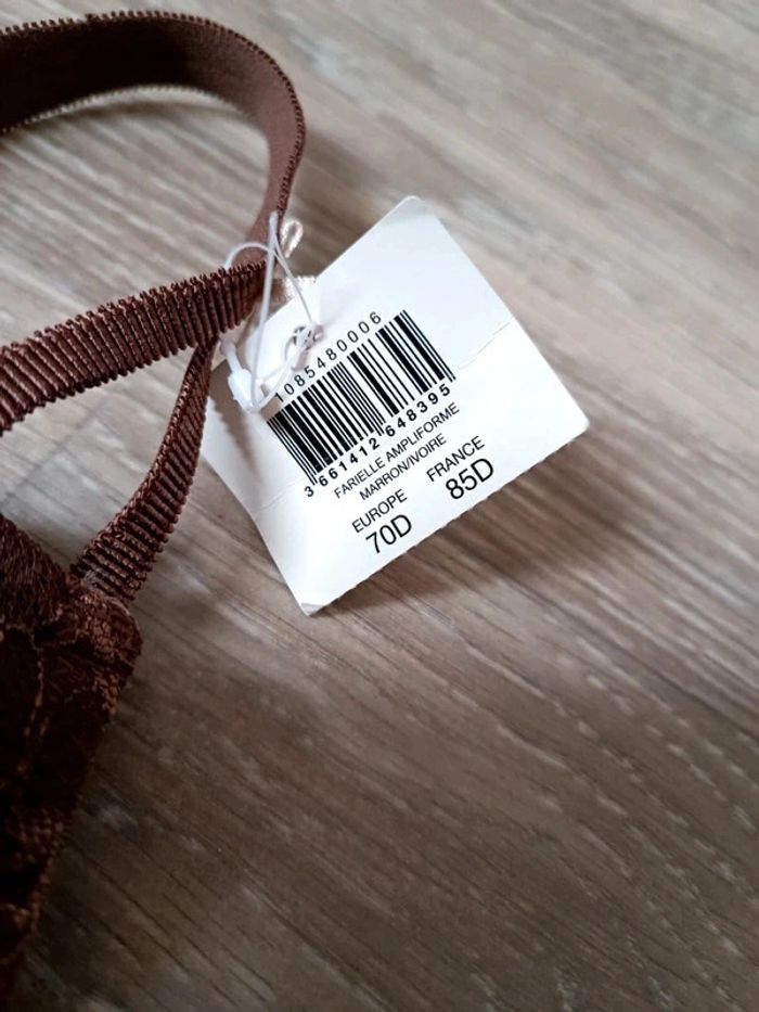 soutien gorge rouge gorge 85D - photo numéro 4