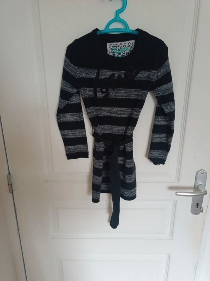 Robe avec ceinture