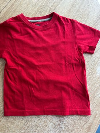 TEE shirt