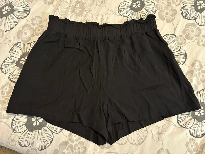 Short primark taille 40
