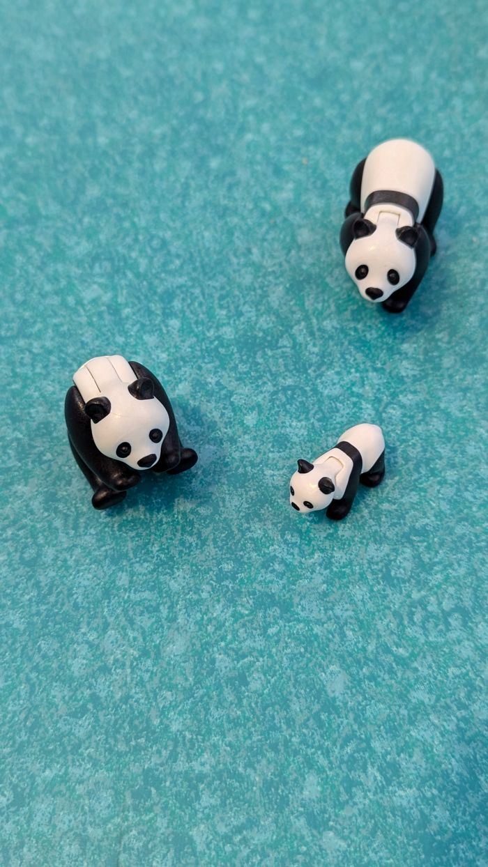 Couple de pandas avec bébé Playmobil 70353 - photo numéro 2