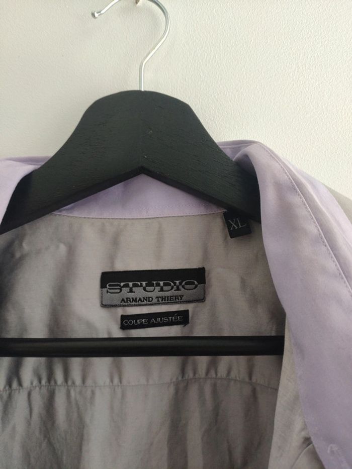 Jolie chemise chemisette homme légère Armand Thiery coupe ajustée taille XL grise et violette - photo numéro 3