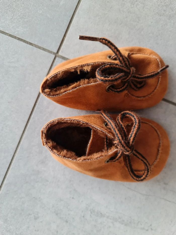 Chaussure Chausson bébé 6-9 mois - photo numéro 4