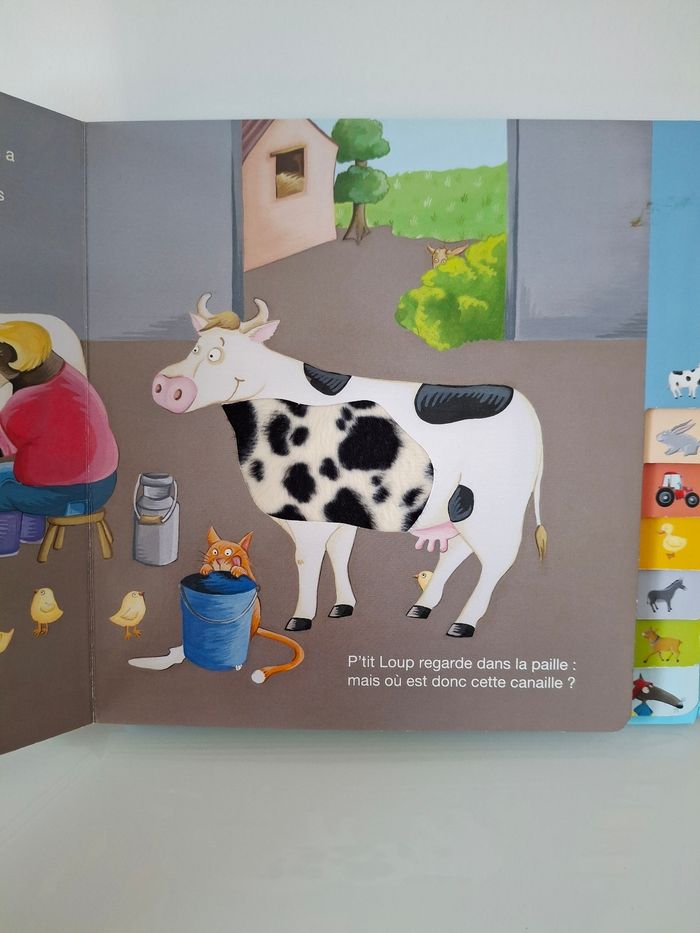 Livre à toucher " Petit Loup à la ferme" - photo numéro 3