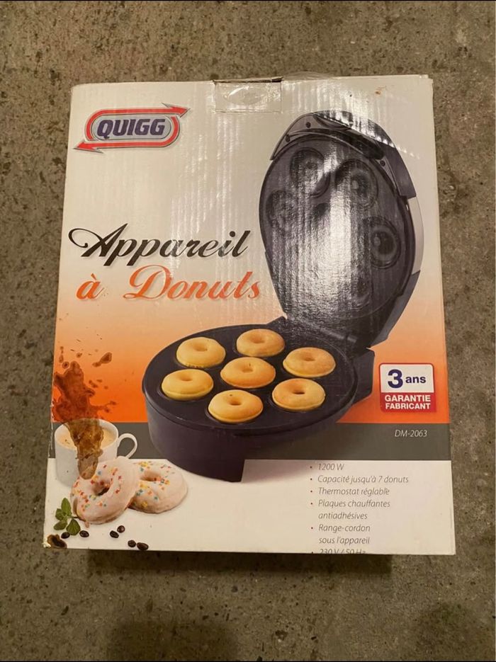Appareil à donuts neuf