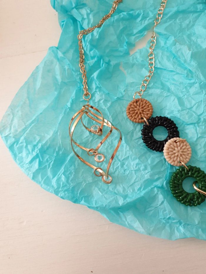 Lot 3 colliers fantaisies neufs - photo numéro 2