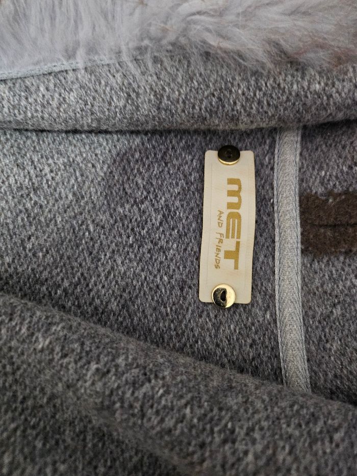 Manteau femme taille L marque MET avec  capuche  et fausse  fourrure - photo numéro 3