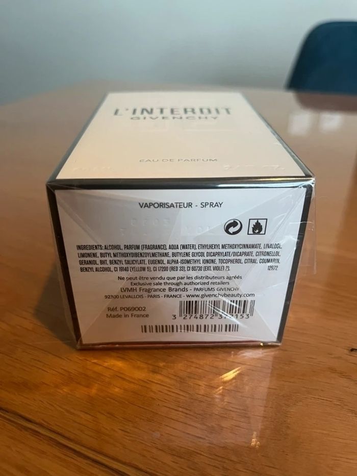 Neuf avec étiquette·Givenchy - photo numéro 2
