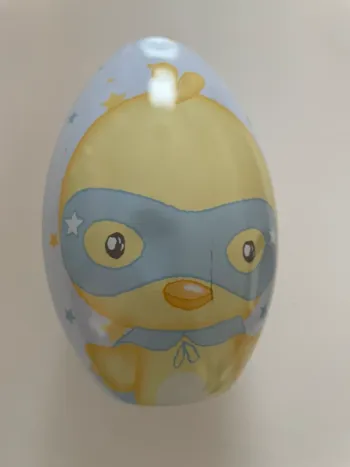 Œuf métal et peluche