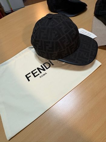 Casquette Fendi 