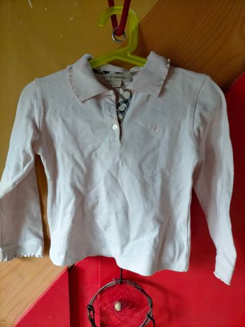 Joli polo Burberry 4 ans