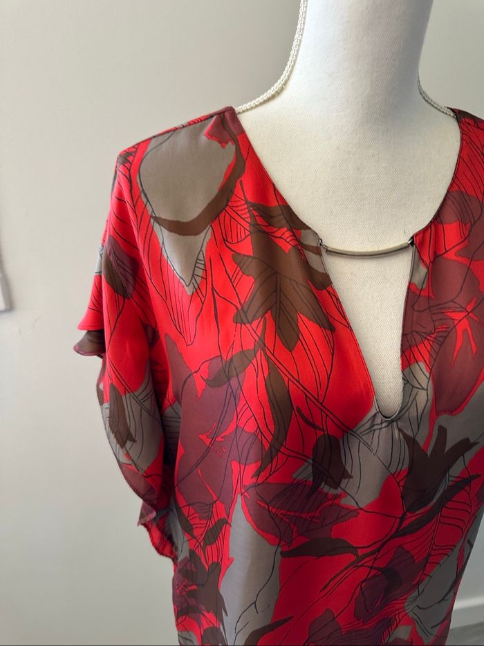 Blouse à fleurs rouge et grise Zara T40 L - photo numéro 2