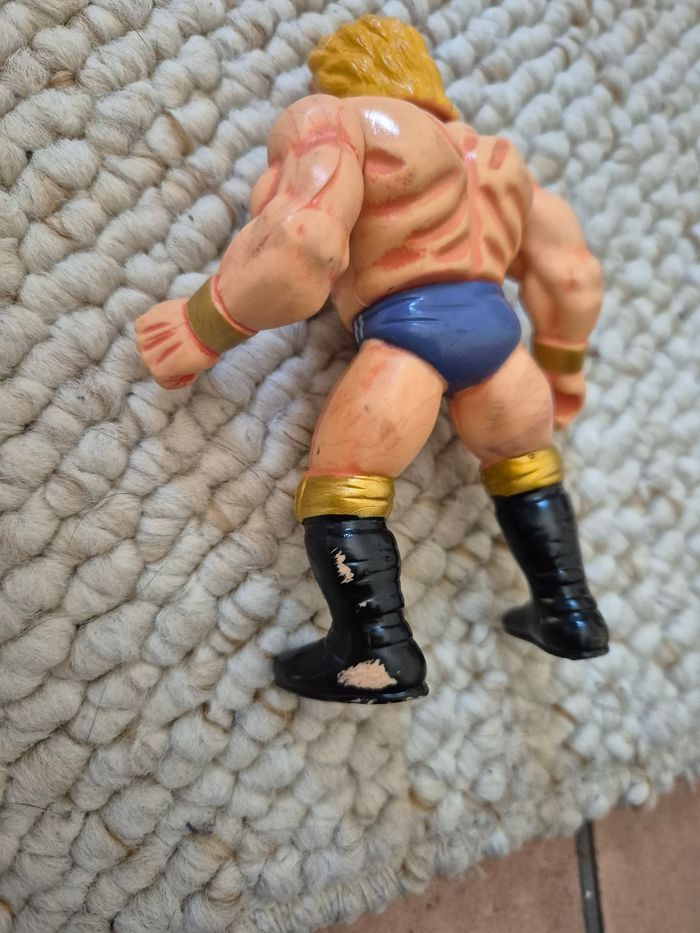 Vintage 1993 overtop man L.A. figurine horse wrestler TT Toys MC - photo numéro 3