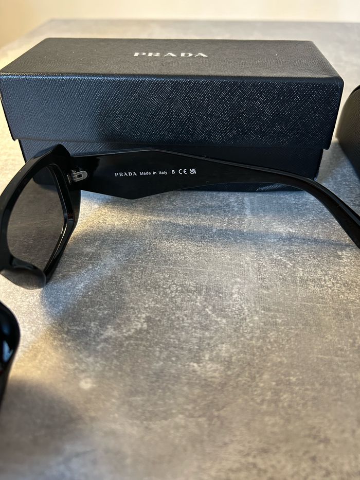 Lunettes de soleil Prada  noir PR 17WS femme - photo numéro 4