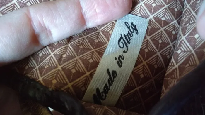 Petit sac à main doré très tendance - photo numéro 4