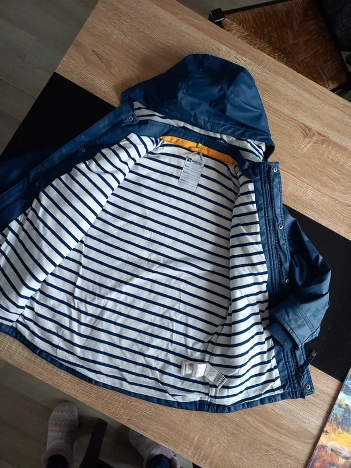 Blouson bleu marine 8 ans - photo numéro 6