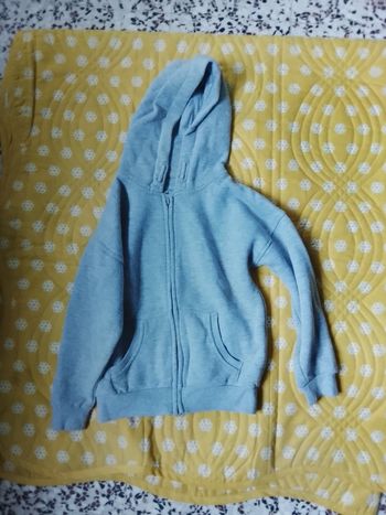 Veste a capuche garcon 6/7 ans