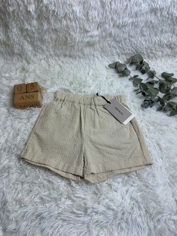 Short beige taille 5-6 ans Lil atelier