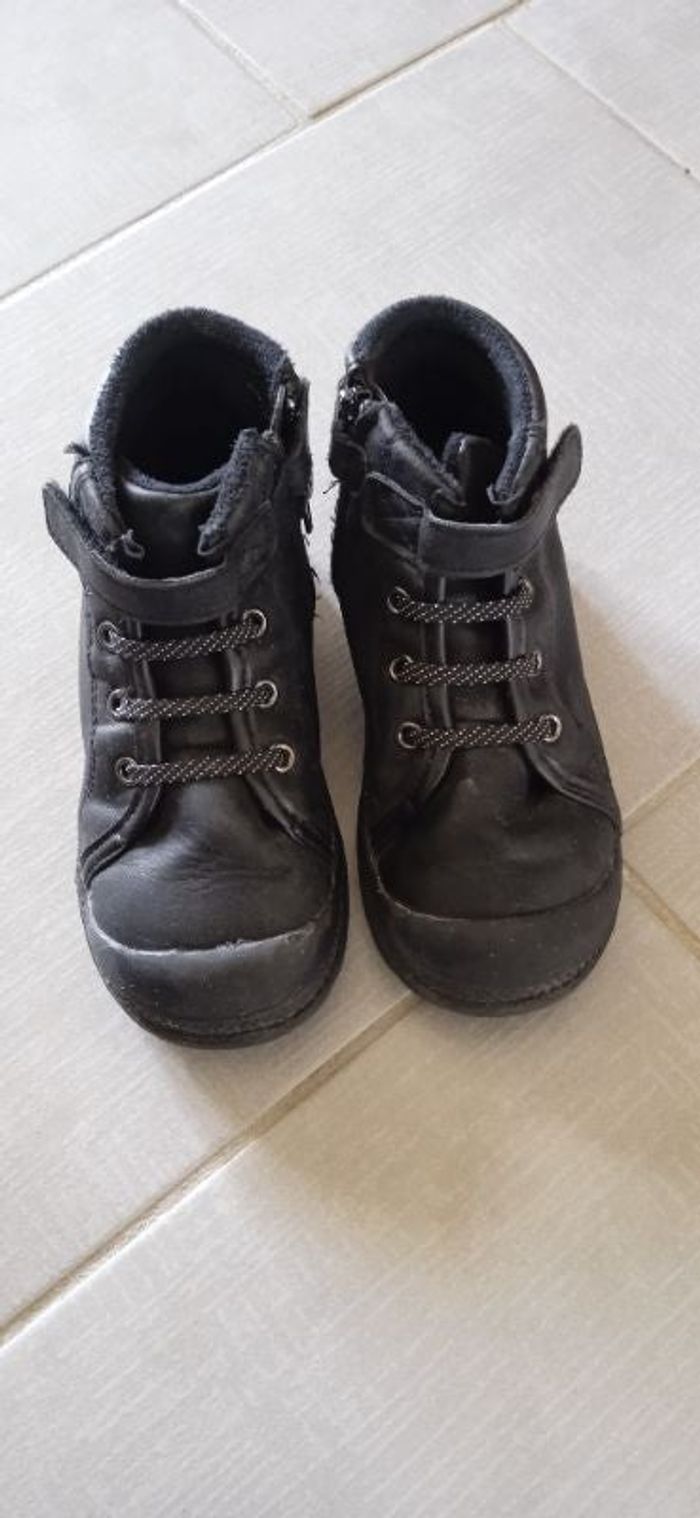 Boots noires fourrée t 28