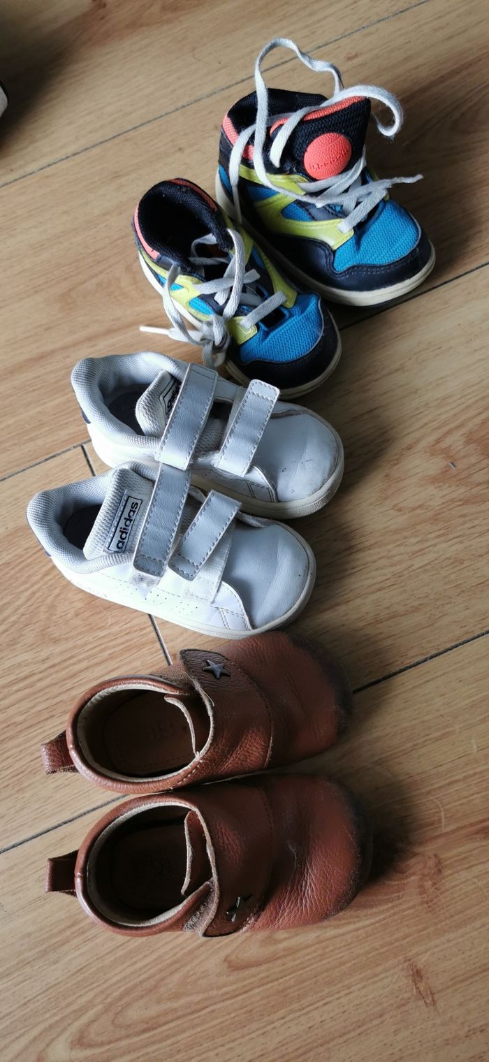 Lot chaussure garçon T20