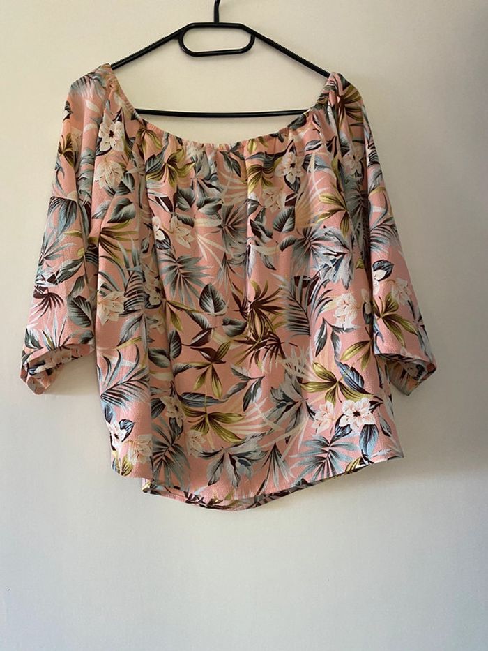 Top / blouse Only Taille 38 - photo numéro 2