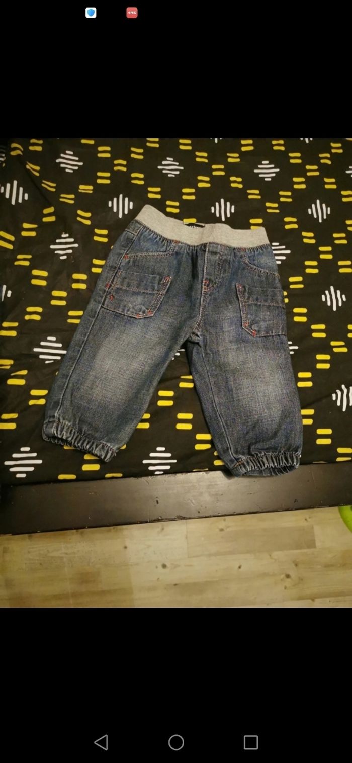 pantalons 6 mois - photo numéro 3