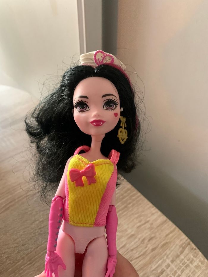 Poupée Monster High draculaura Shriekwrecked - photo numéro 5