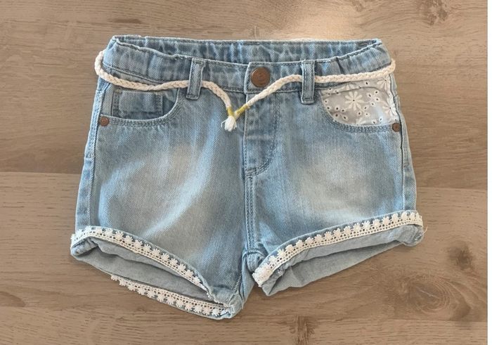 Short Zara 3-4 ans 104 cm