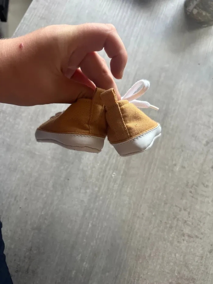 Chaussure bébé - photo numéro 3