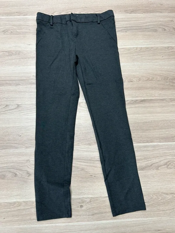 Pantalon gris taille XL