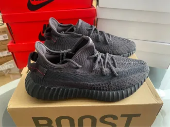 Adidas Yeezy boost 350 v2 black