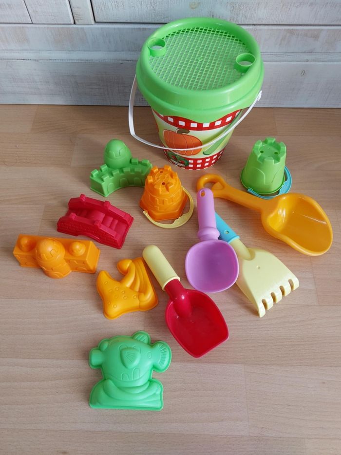 Ensemble jouets plage - photo numéro 2