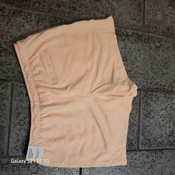 Short moltonné nike taille S neuf - photo numéro 2