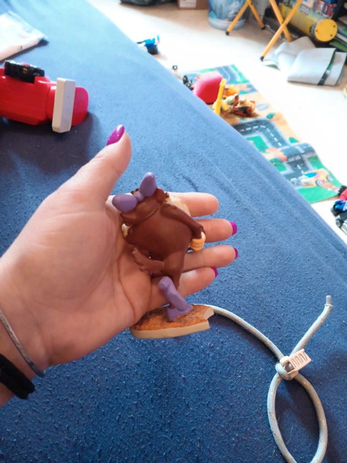 Figurine vintage Mme taz pas de vinted go - photo numéro 2