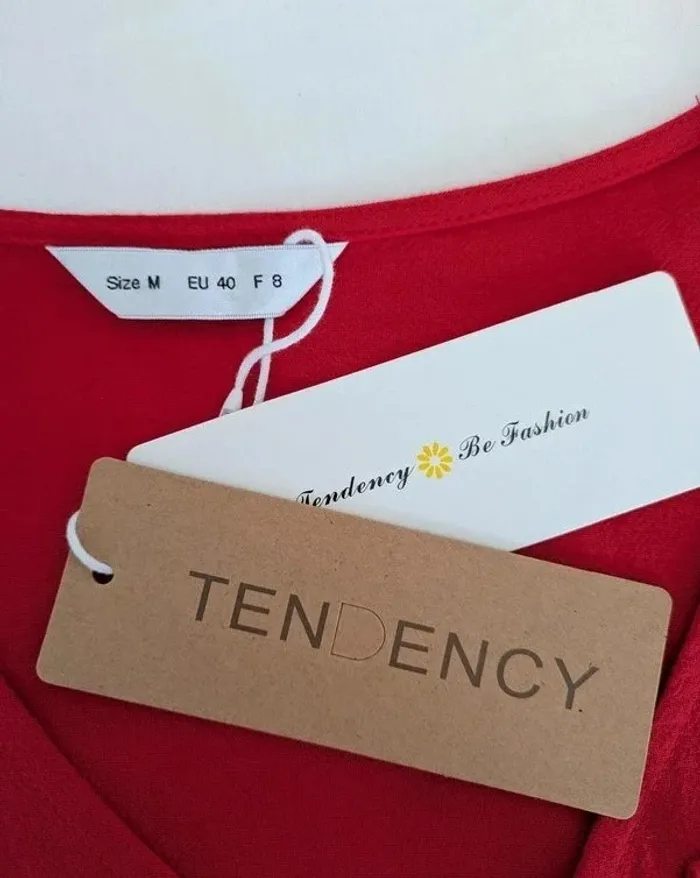 Robe neuve manches courtes - Tendency - taille 40 - photo numéro 4