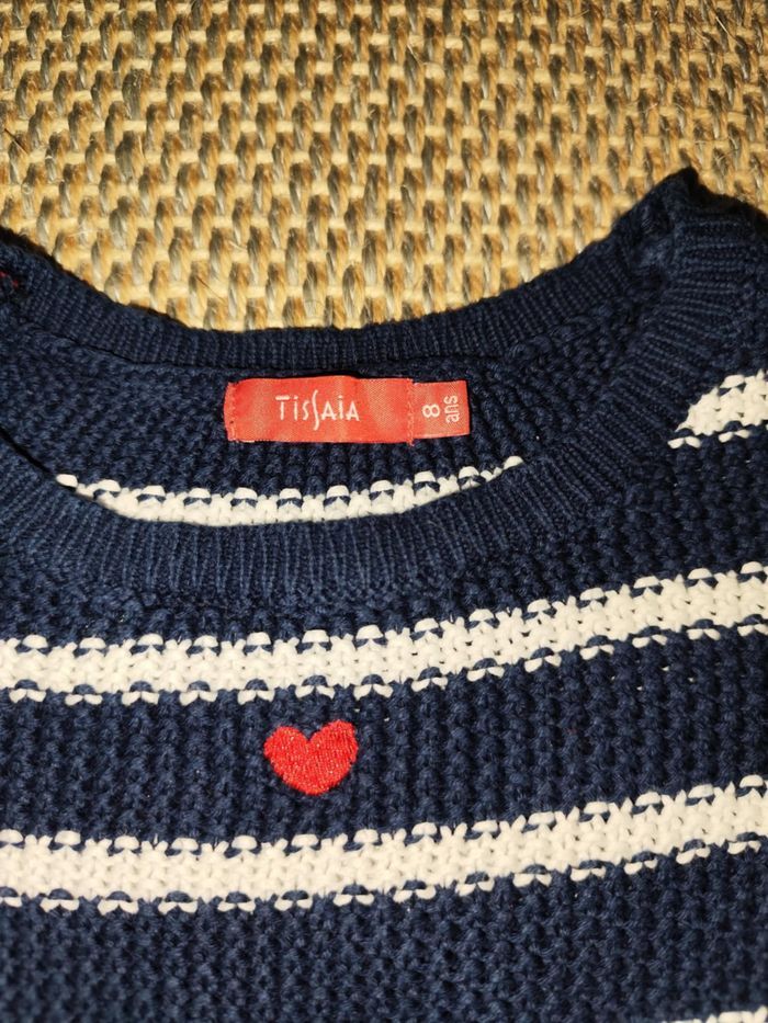 Pull fille Tissaia en 8 ans , très bon état - photo numéro 2