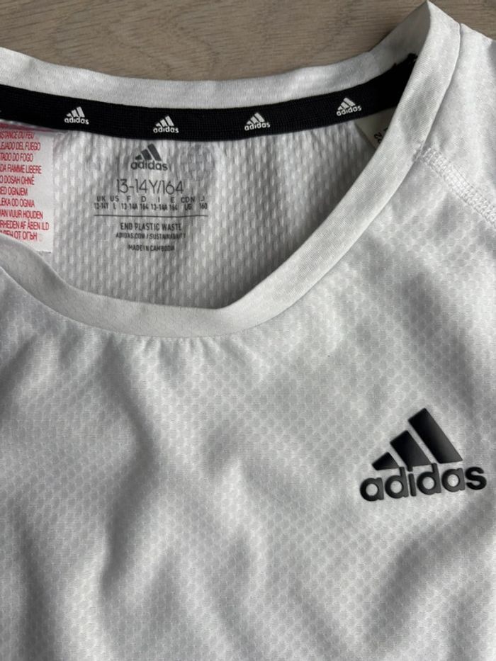 T-shirt Adidas 13-14 ans - photo numéro 2