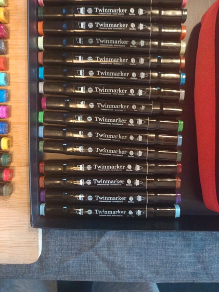 Lot de 69 feutres comme neuf Twinmarker - photo numéro 10