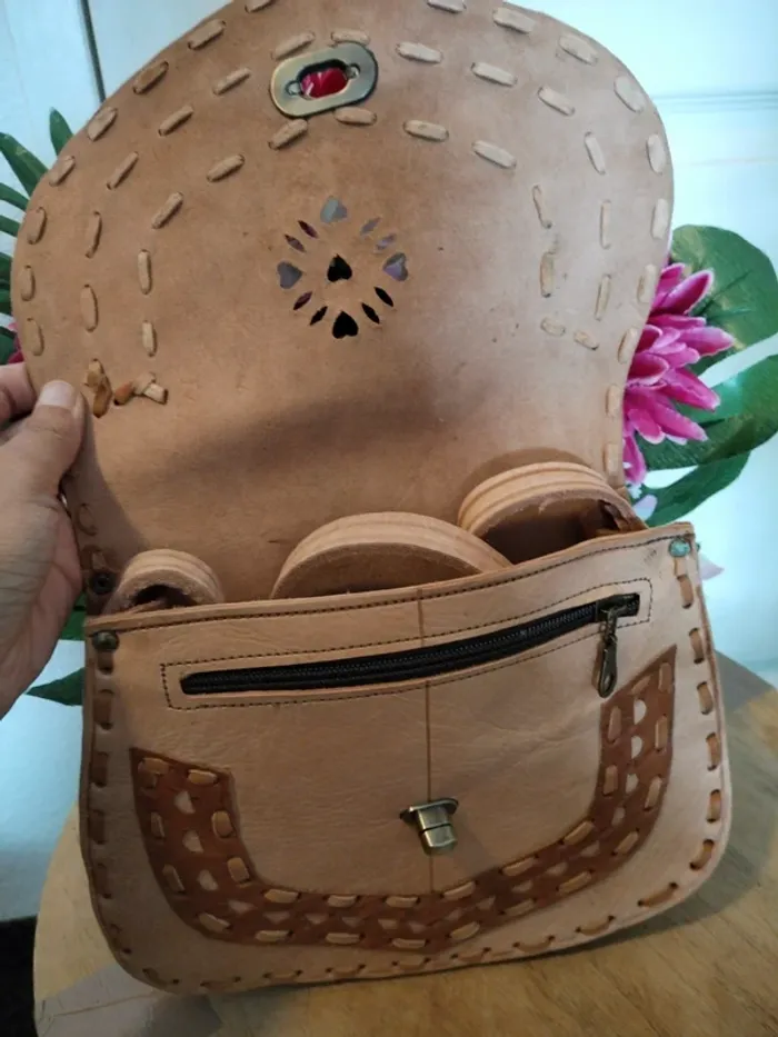 Sac bandoulière beige en cuir - photo numéro 6