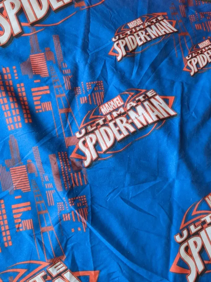 Taie d'oreiller ou housse de coussin spiderman - photo numéro 2